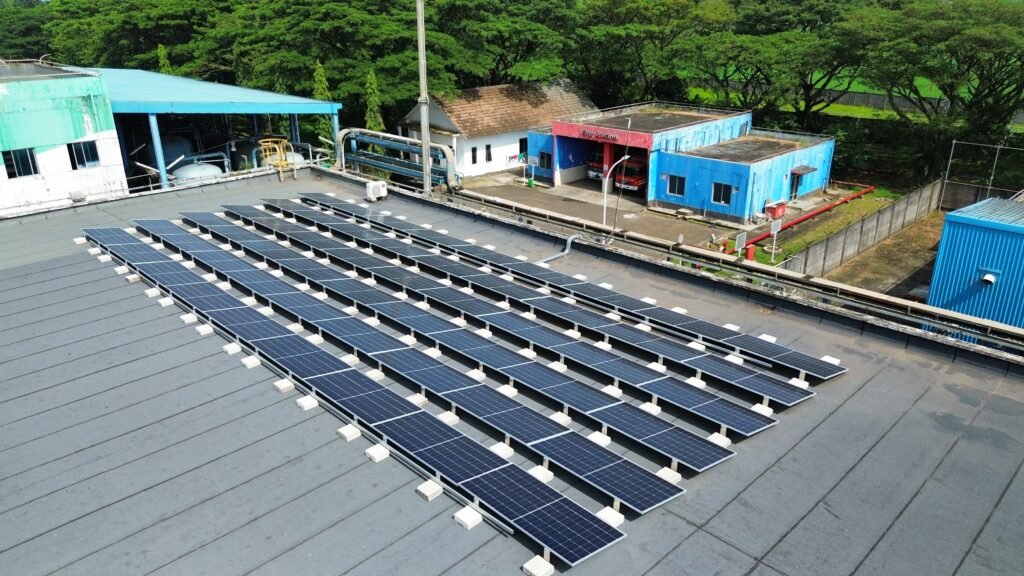 Panduan Merawat Panel Surya agar Performa Tetap Optimal