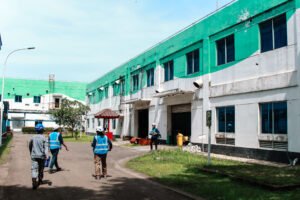 Kontribusi PLTS dalam Mengurangi Emisi dan Menjaga Bumi